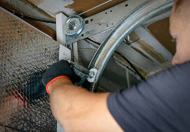 Affordable Garage Door Roller Replacement solutions in Jan Phyl Village, FL